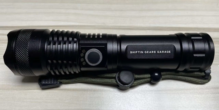 2000 lumens waterproof flashlight